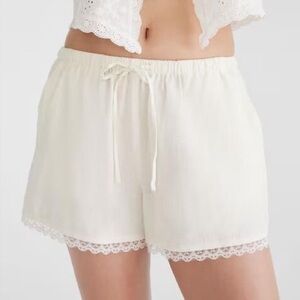 Aeropostale linen blend lace trim shorts size S